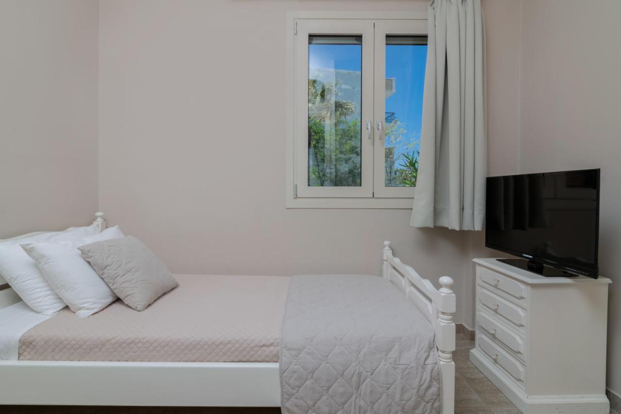 Villa Elizabeth - Seafront Classic Villa! Argassi Dış mekan fotoğraf