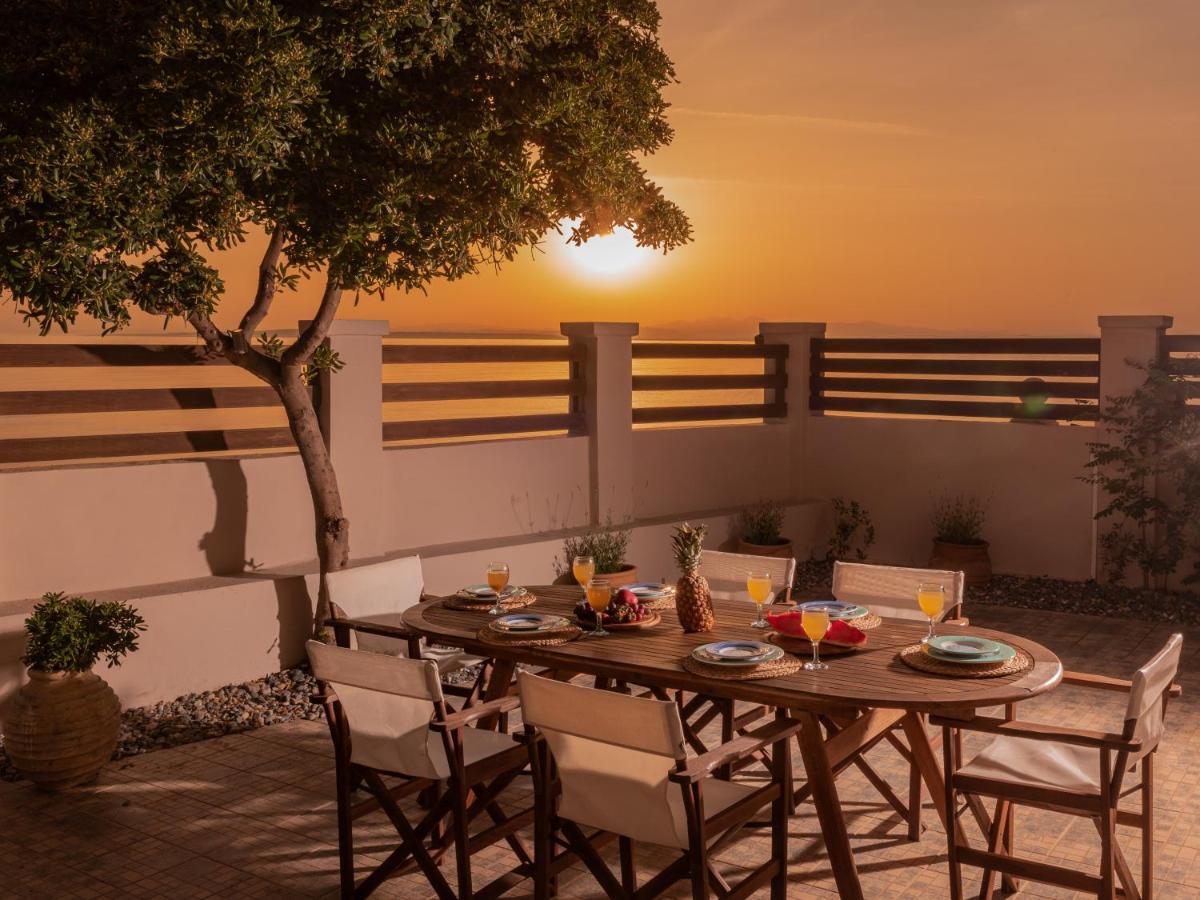 Villa Elizabeth - Seafront Classic Villa! Argassi Dış mekan fotoğraf